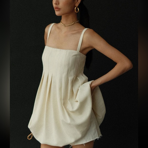 Commense Cream Plated Short Dress - Picture 4 of 6